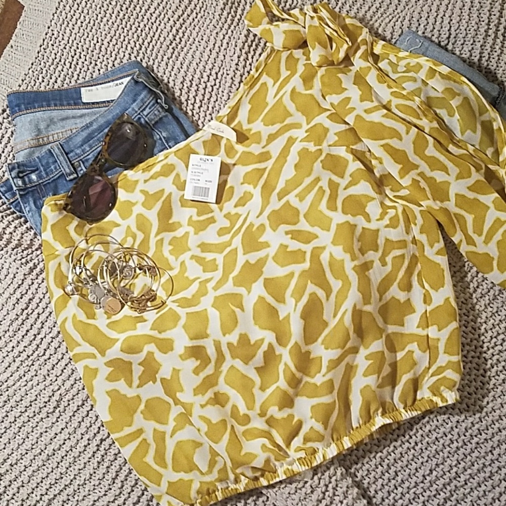 One shoulder top